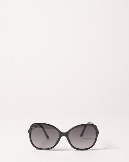 Burberry Oversized Frame Sunglasses In Black