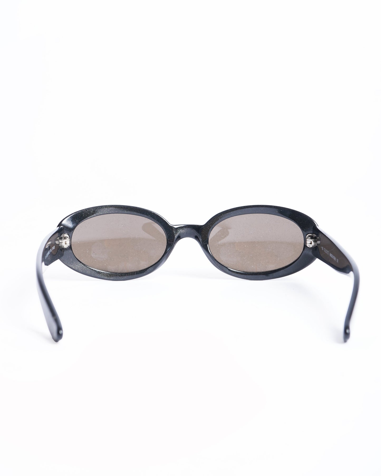 Gucci Oval Sunglasses in black