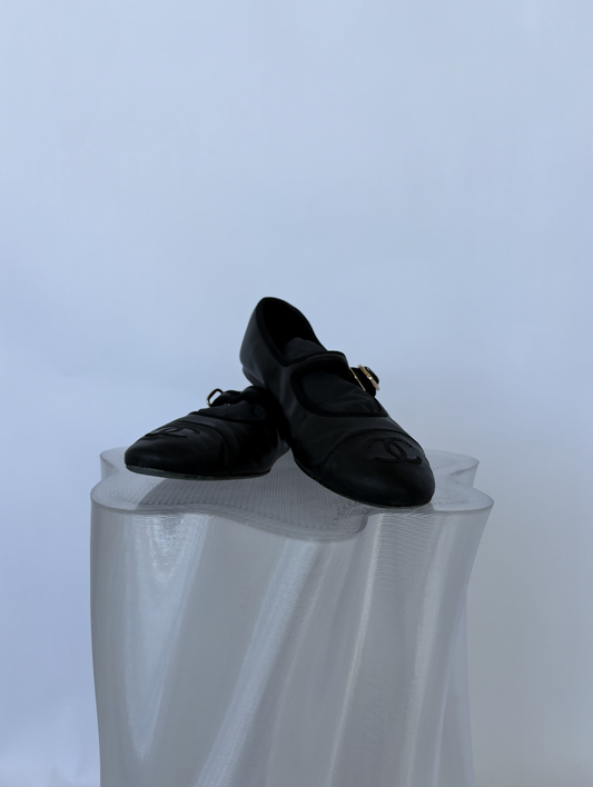 Chanel Mary Jane flats in Lambskin - FULL SET