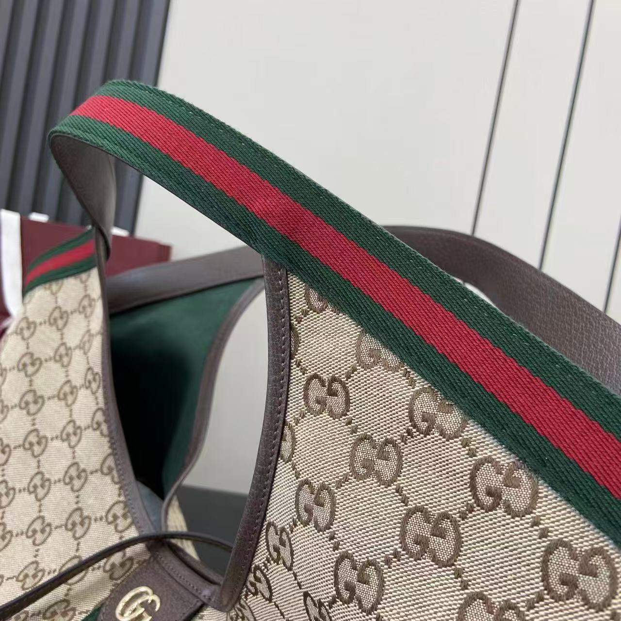 GUCCI GIGLIO TOTE BAG 60 IN BEIGE AND GREEN CANVAS Amelia Amelia