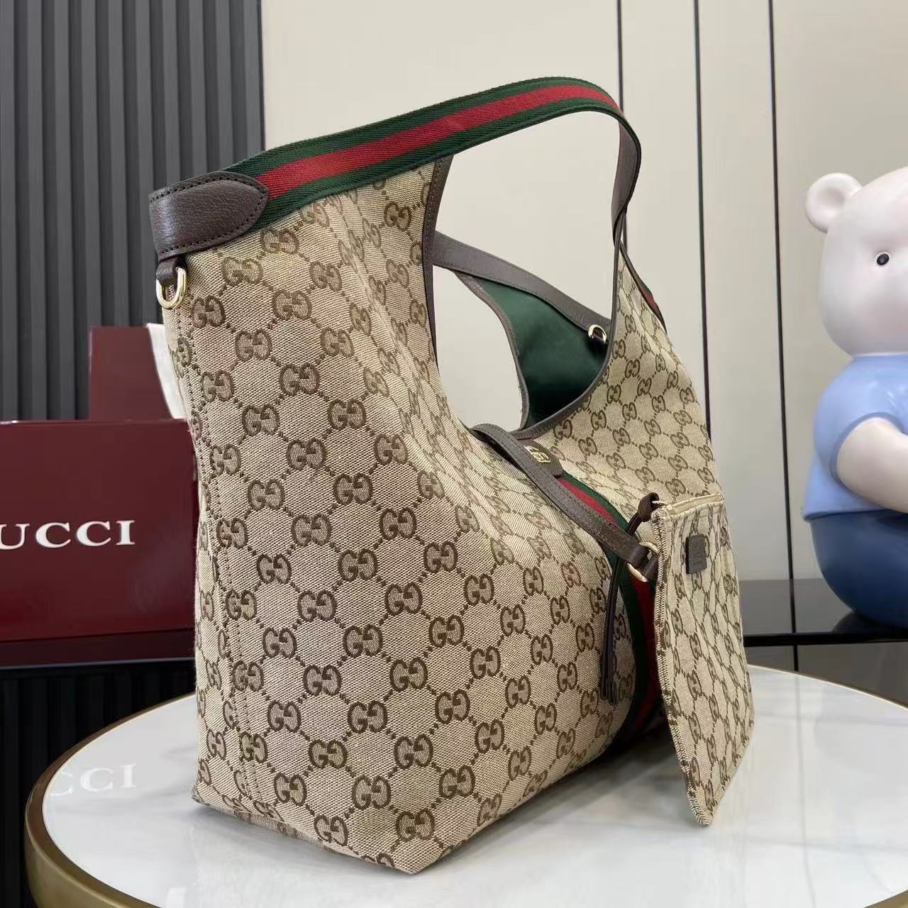 GUCCI GIGLIO TOTE BAG 60 IN BEIGE AND GREEN CANVAS Amelia Amelia