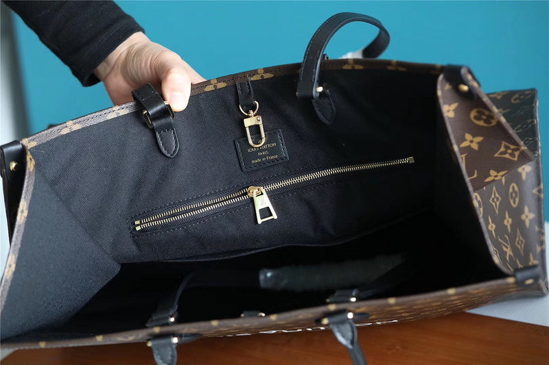 Fan Fashion Lu-Vi bags - 8670