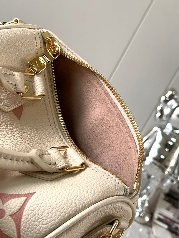 Amelia's Bag Gallery - LOV Bags - 1334