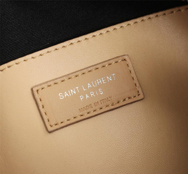 Amelia - YSL Bag - 2882