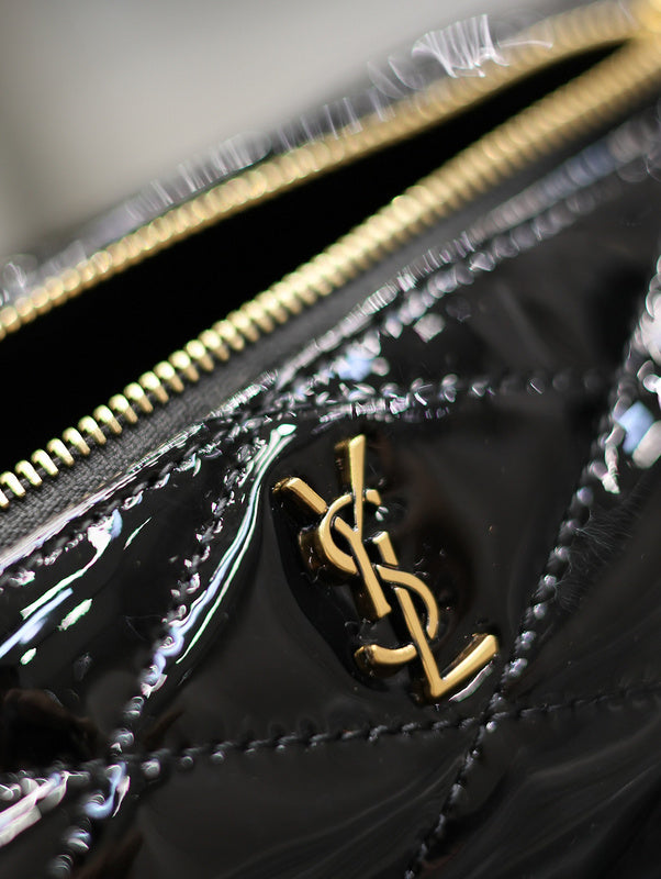 Amelia - YSL Bag - 1852