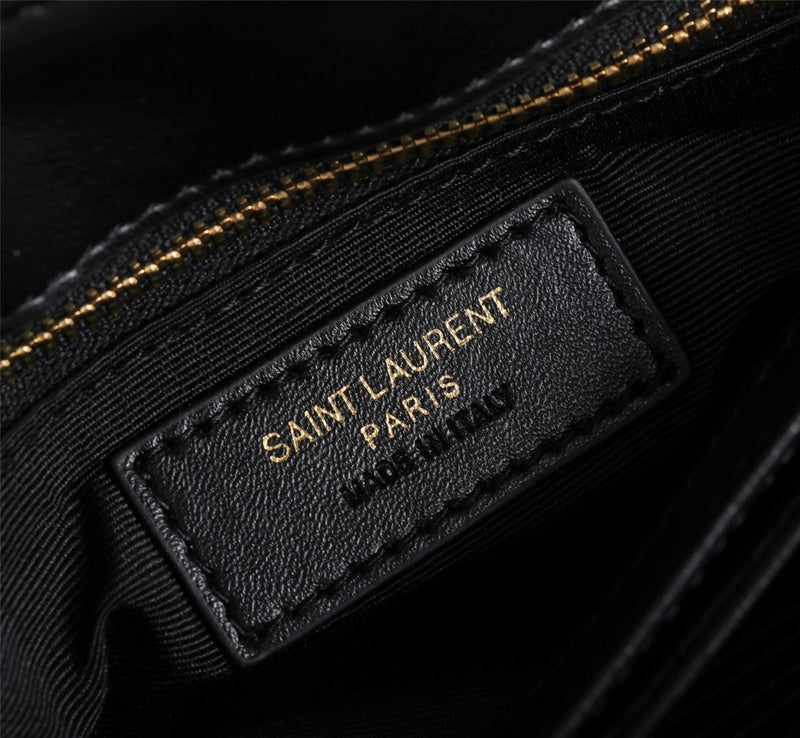 Amelia - YSL Bag - 2402