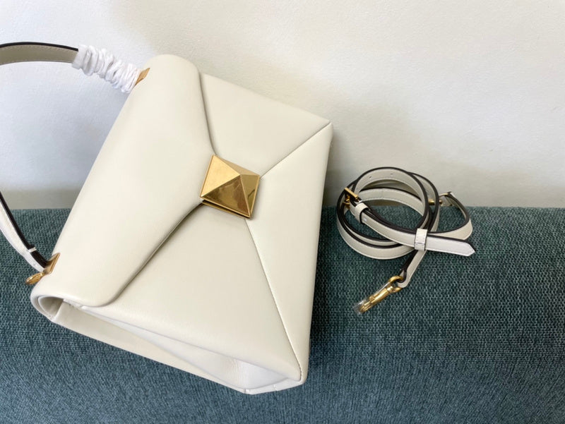 Amelia's Bag Gallery - VEL Bags - 720