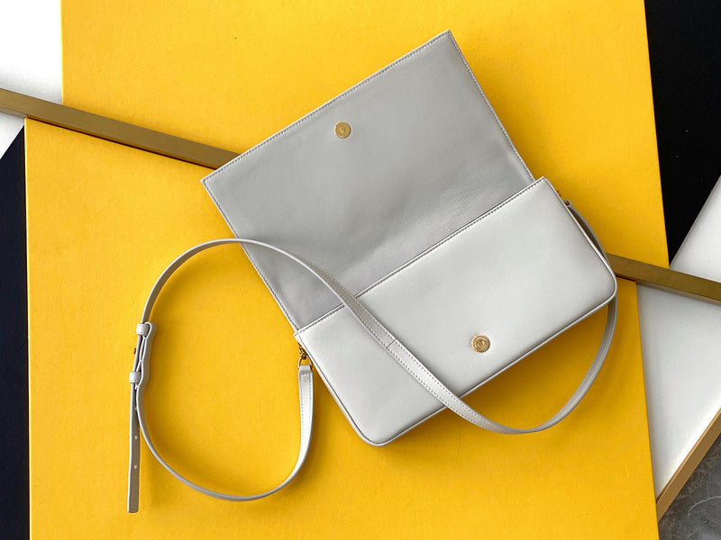Amelia - YSL Bag - 4171