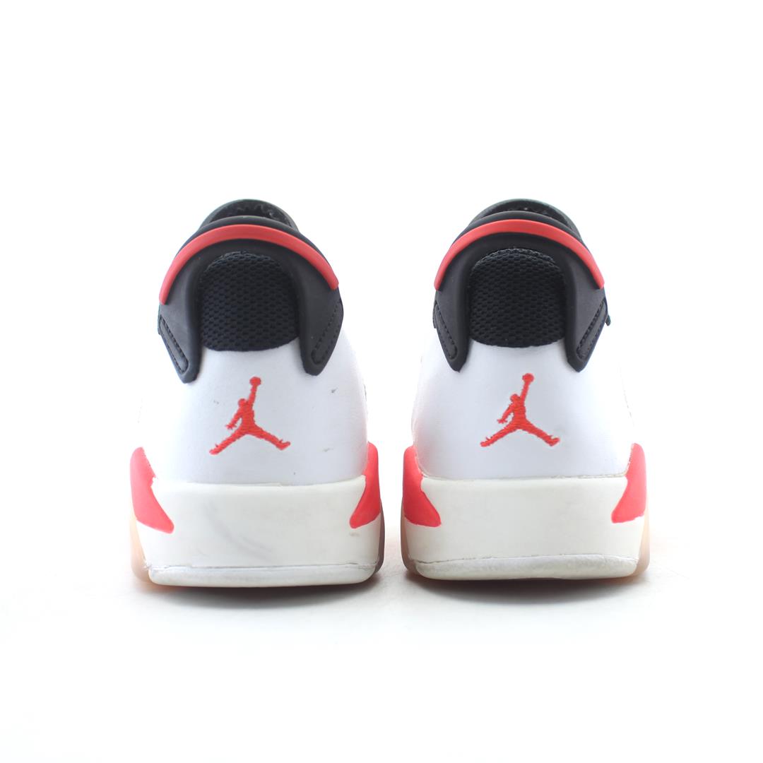 JORDAN AIR RETRO 6 LOW