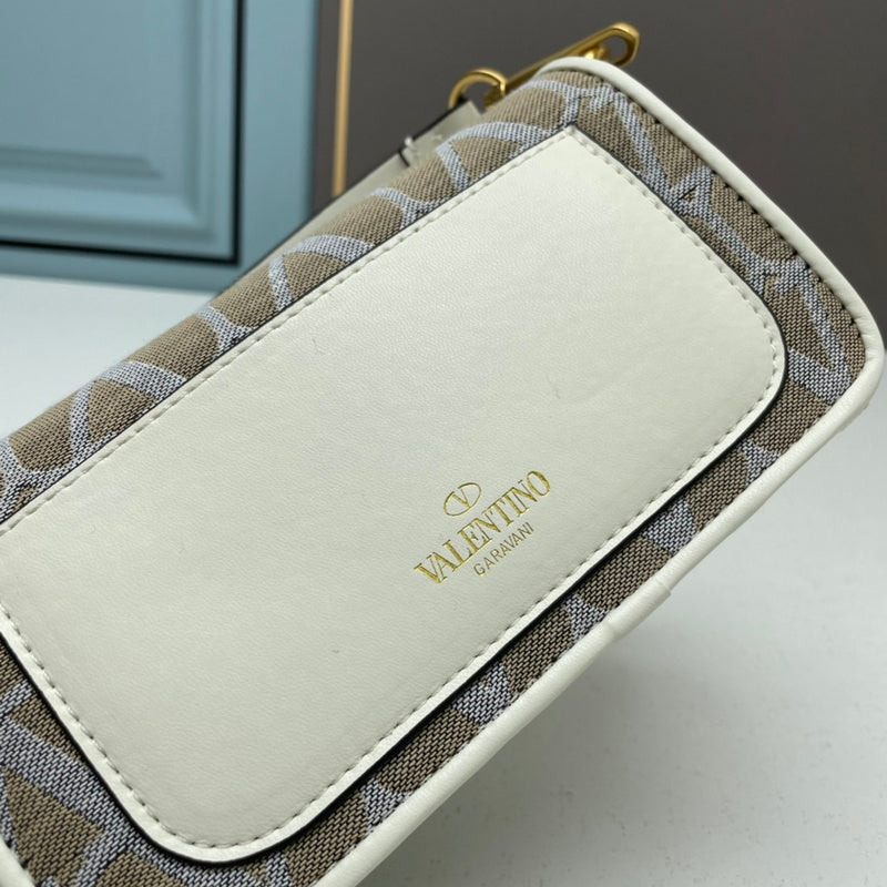 Amelia's Bag Gallery - VEL Bags - 141