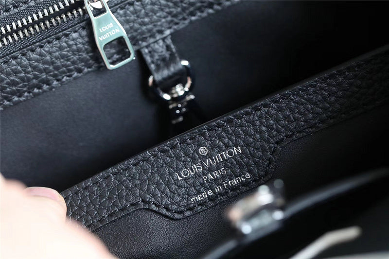 Fan Fashion Lu-Vi bags - 8360