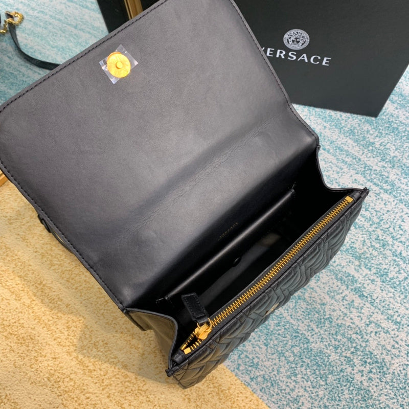 Amelia's Bag Gallery - VAR Bags - 360