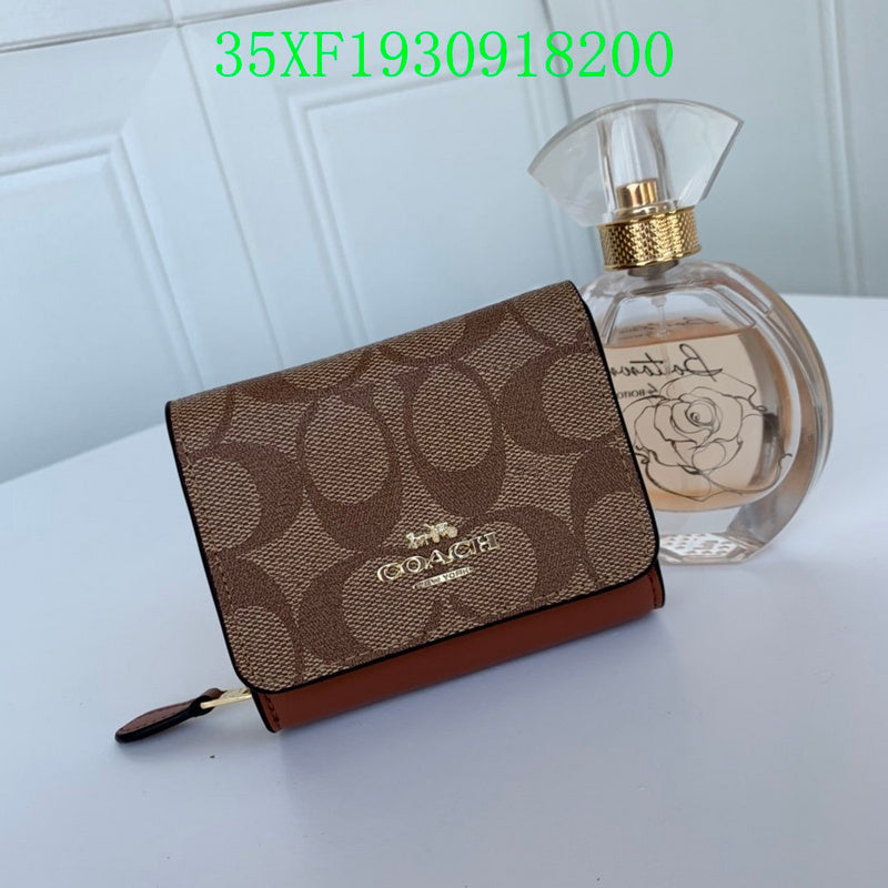 Amelia - CAH Wallet - 068