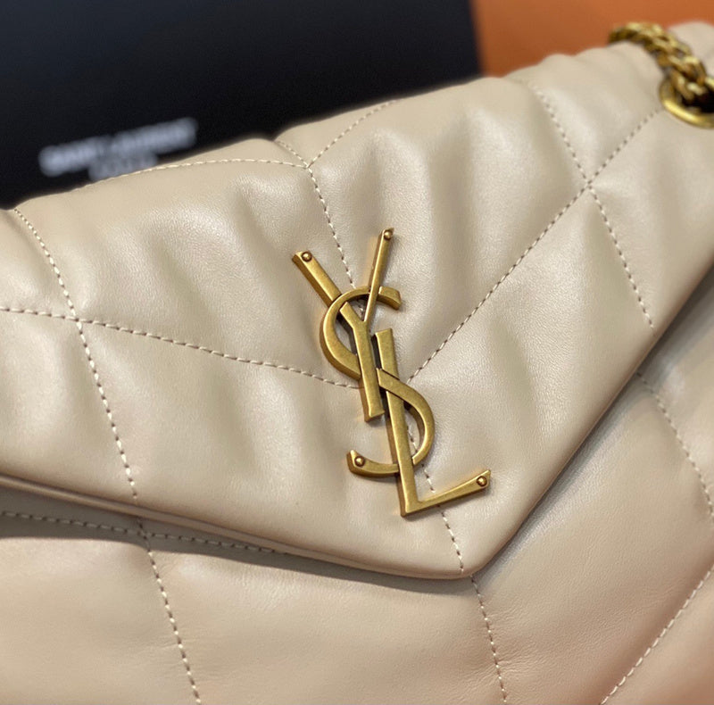 Amelia - YSL Bag - 2107