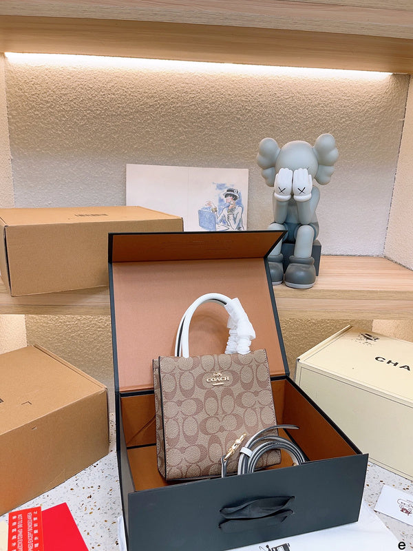 Amelia - CCH Bags - 090