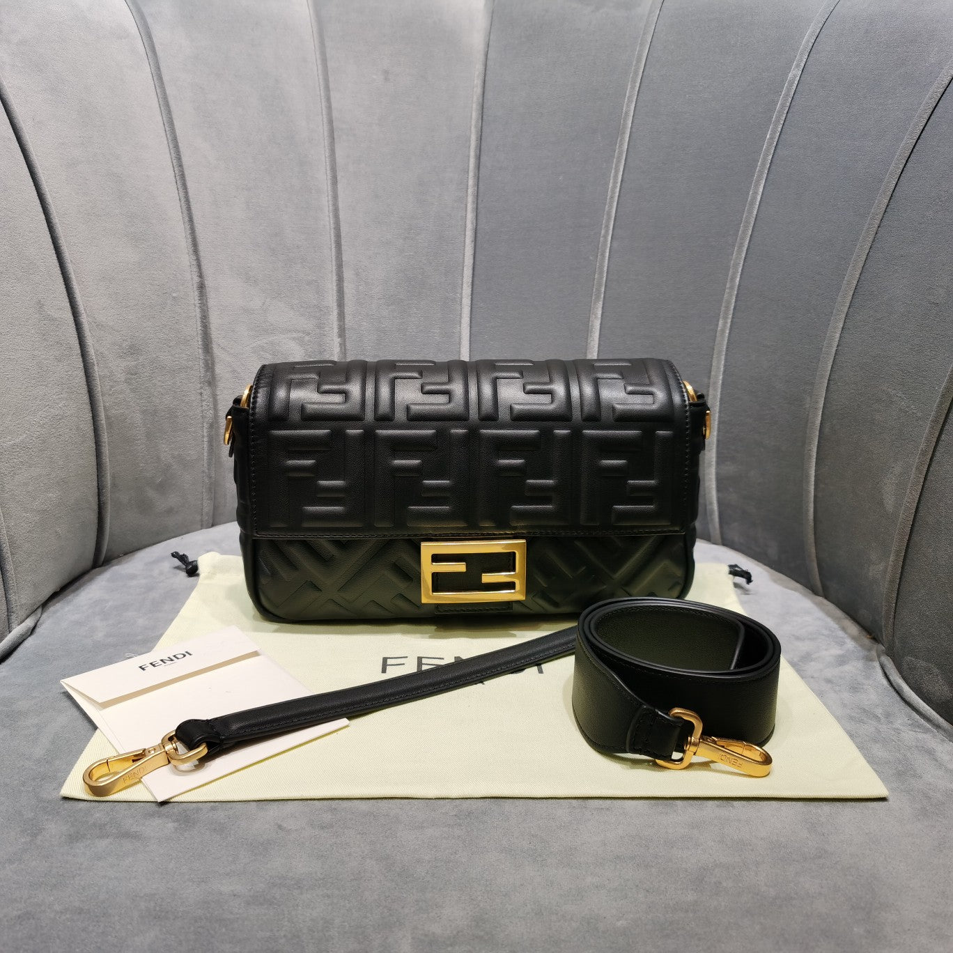 Amelia-  FND BAGS  - 211