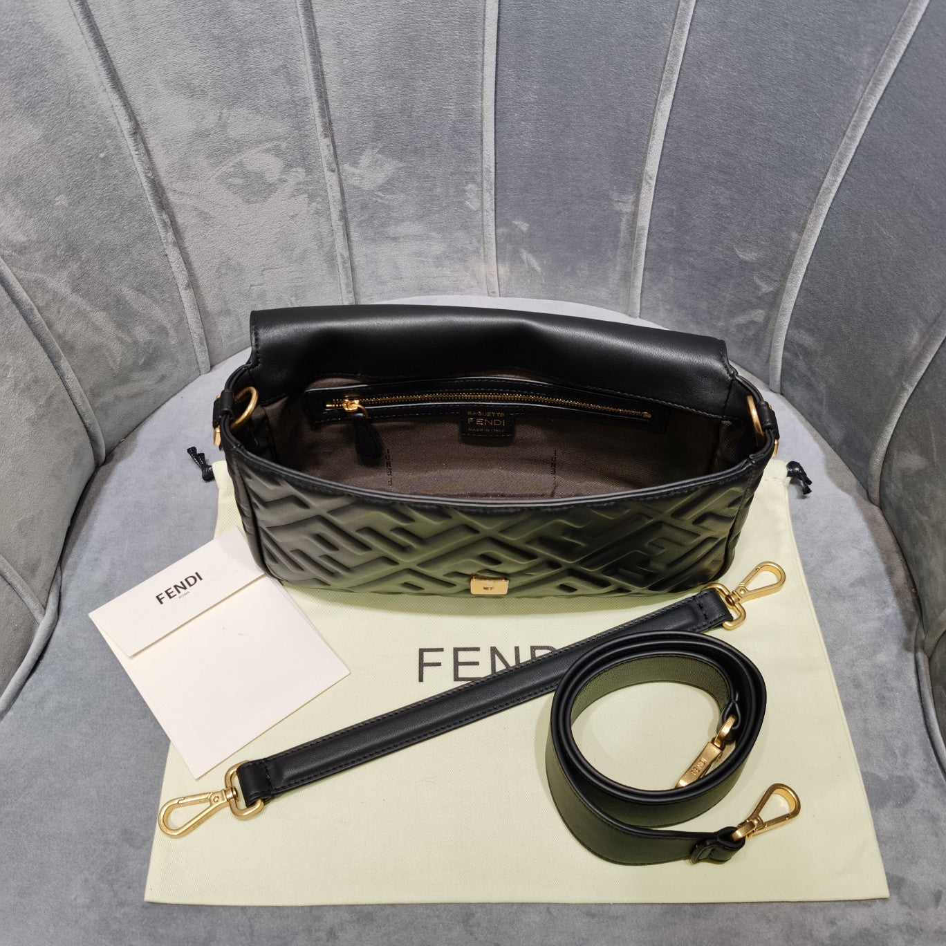 Amelia-  FND BAGS  - 211