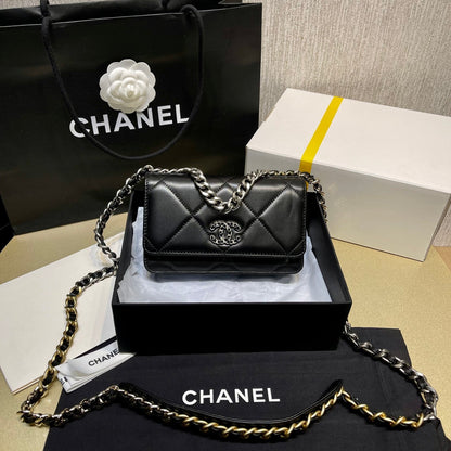 Chanel - Luxury Bag - CHL - 727