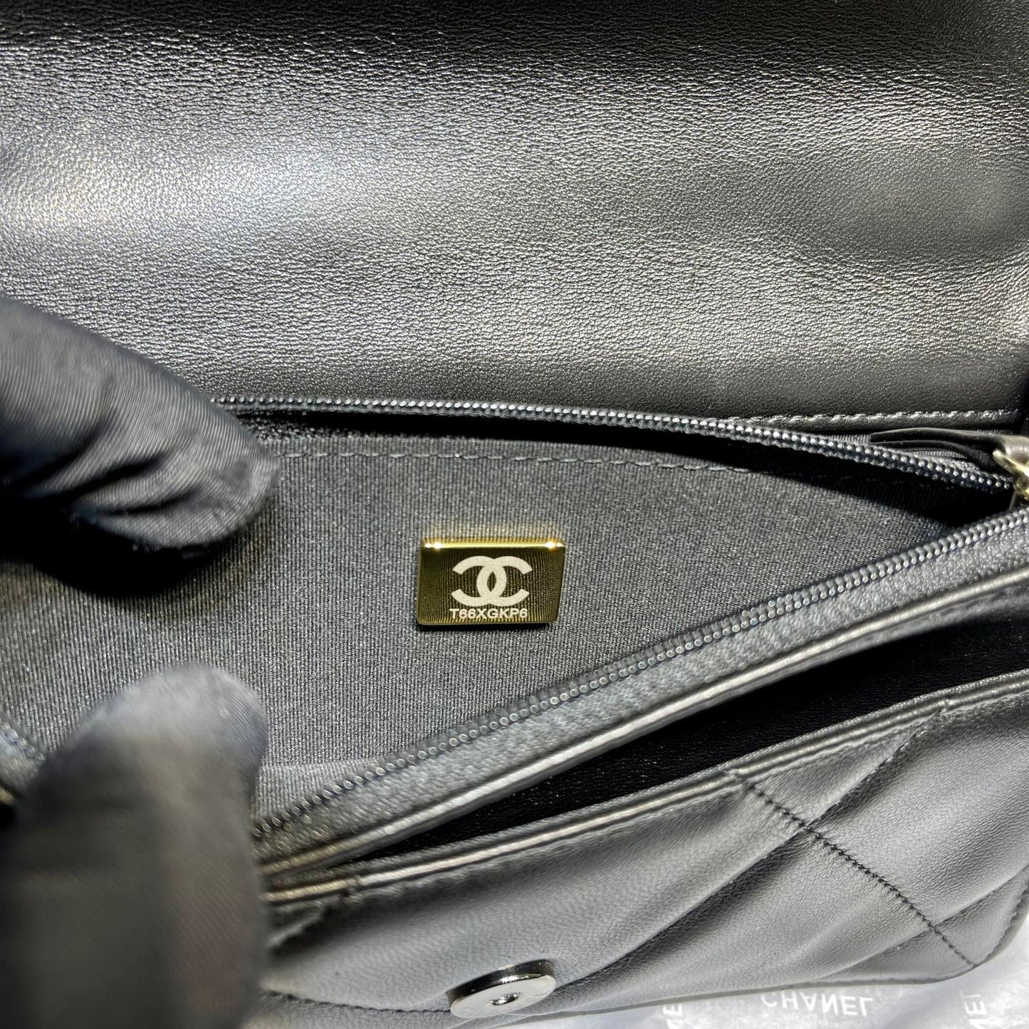 Chanel - Luxury Bag - CHL - 727
