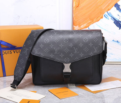 Fan Fashion Lu-Vi bags - 17329