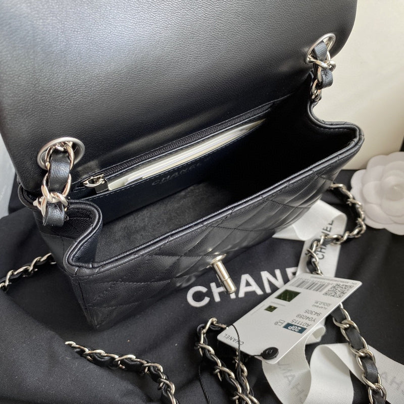 Wellow Bags - Chanel - Bags  - 374