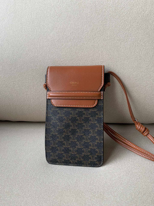 CE Phone Pouch With Flap In Triomphe Canvas And Lambskin Tan For Women 7in/18Amelia10G332CQD.04LU