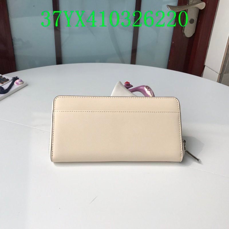 Amelia - CAH Wallet - 098