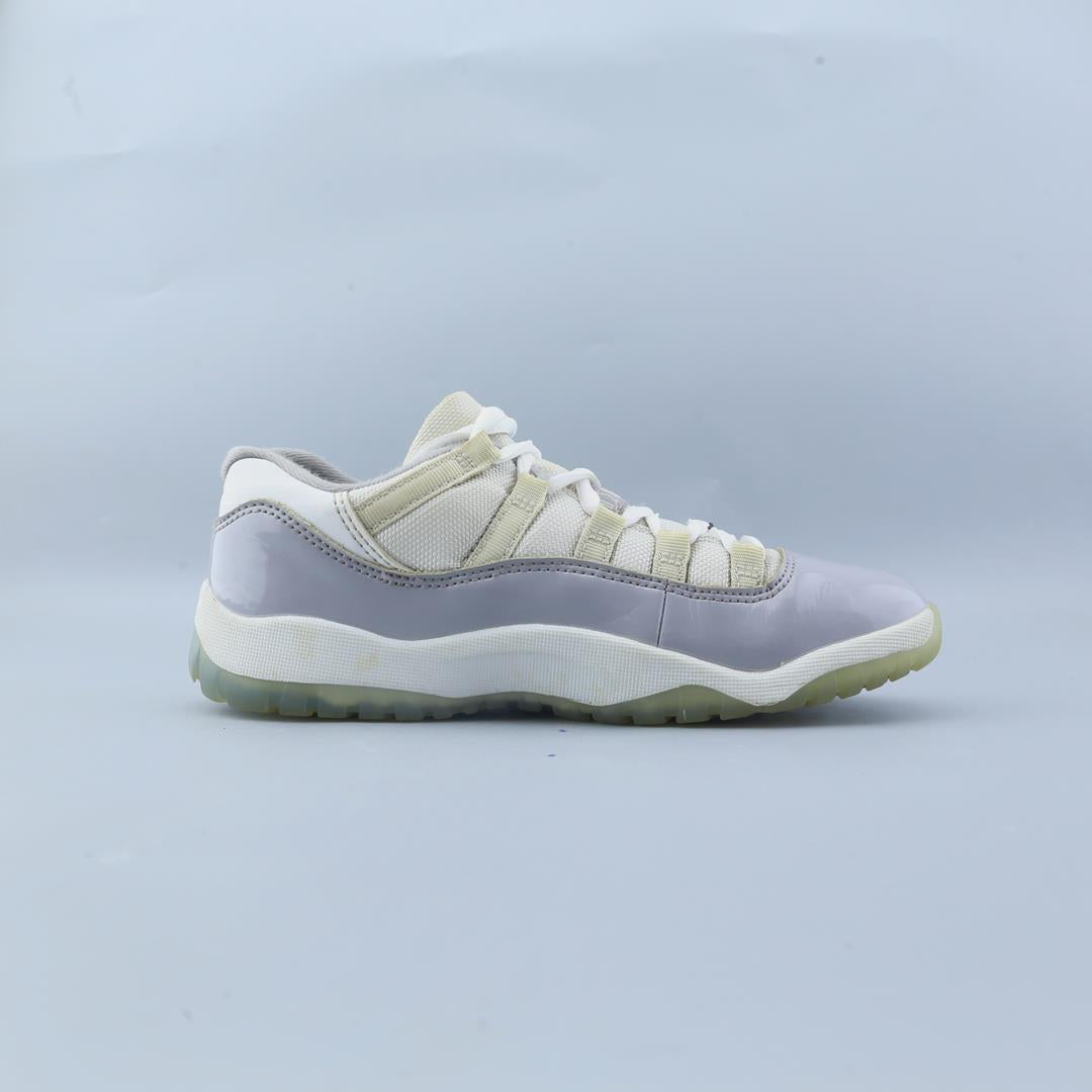 JORDAN 11 LOW