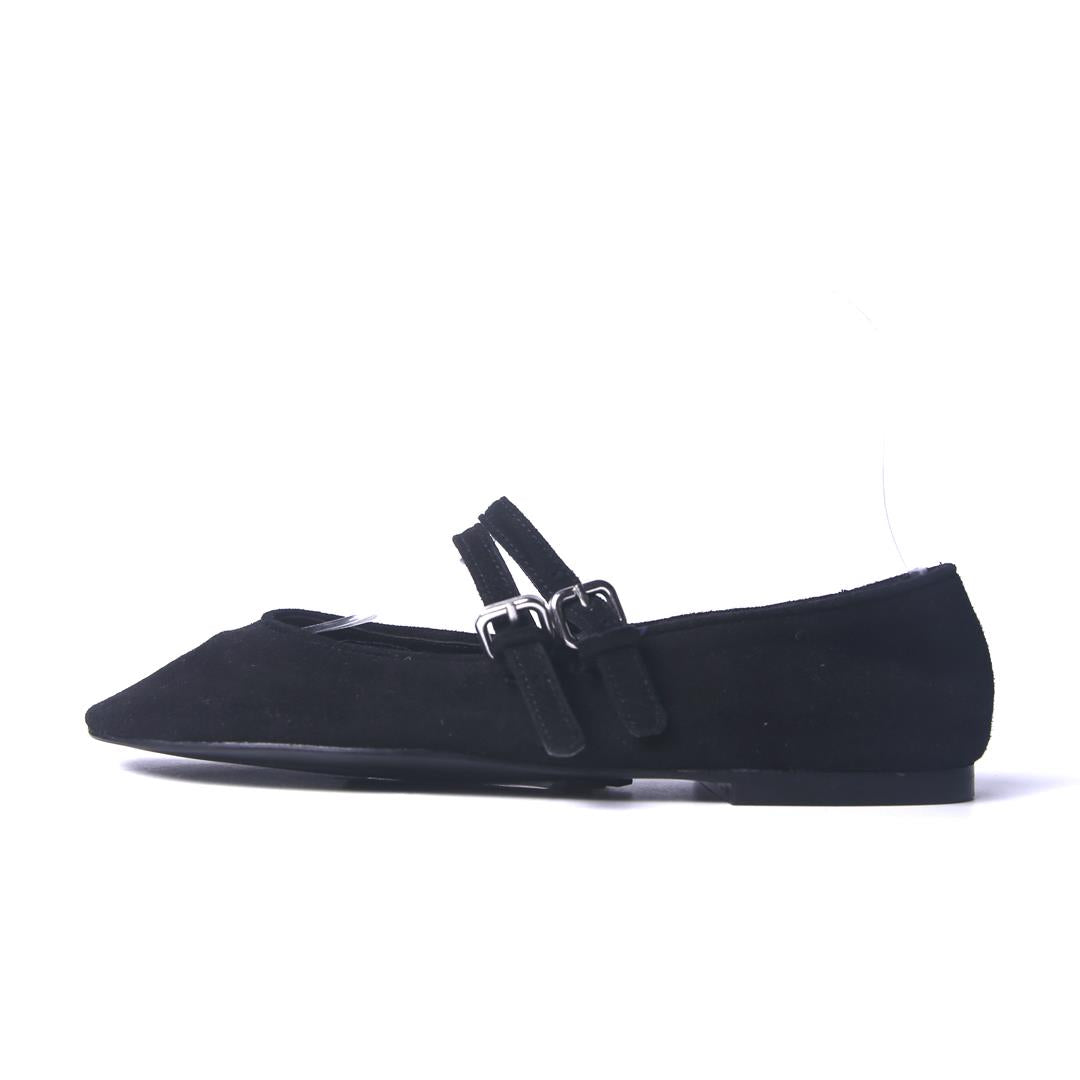 ZARA. .