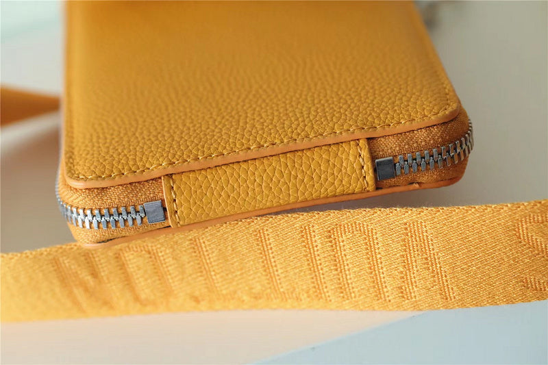 Fan Fashion Lu-Vi bags - 9975