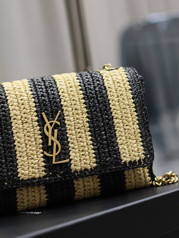 Amelia - YSL Bag - 1813