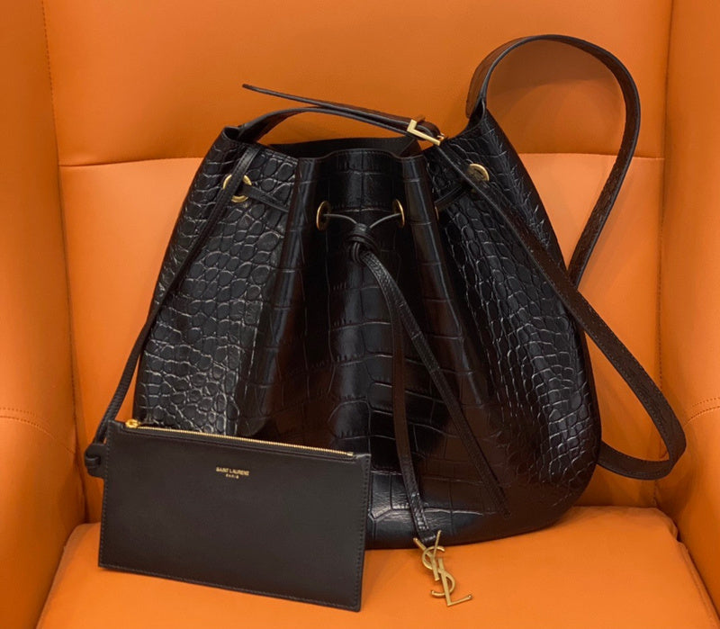 Amelia - YSL Bag - 2049