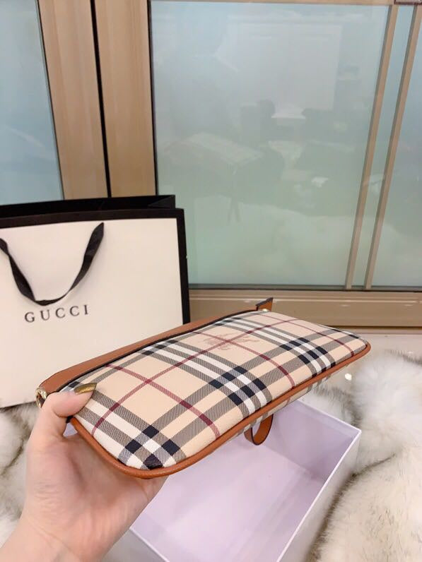 Burberry Bags - Bagsattire   218