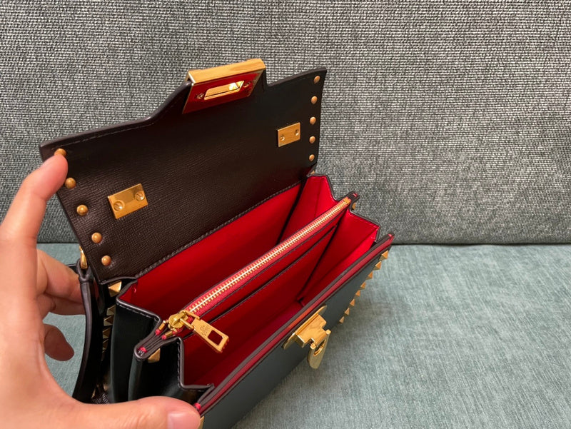 Amelia's Bag Gallery - VEL Bags - 750