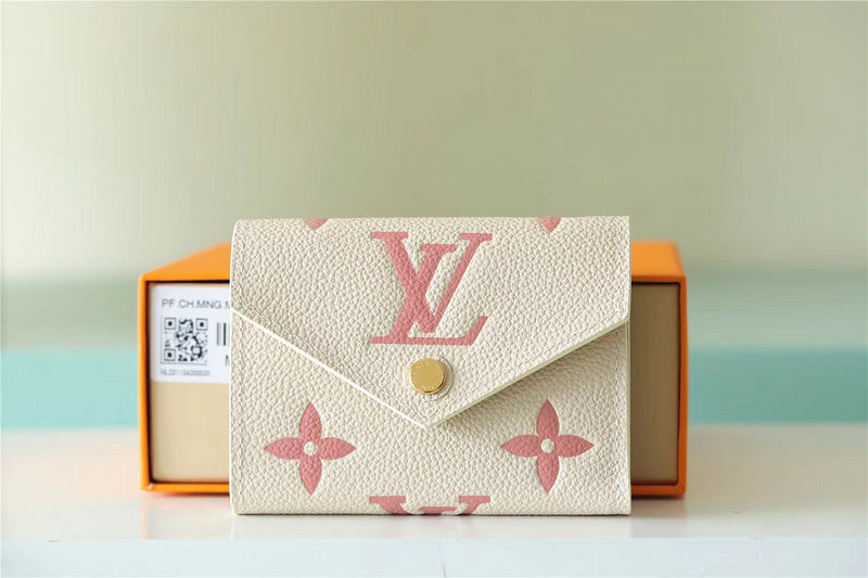 Fan Fashion Lu-Vi bags - 8785