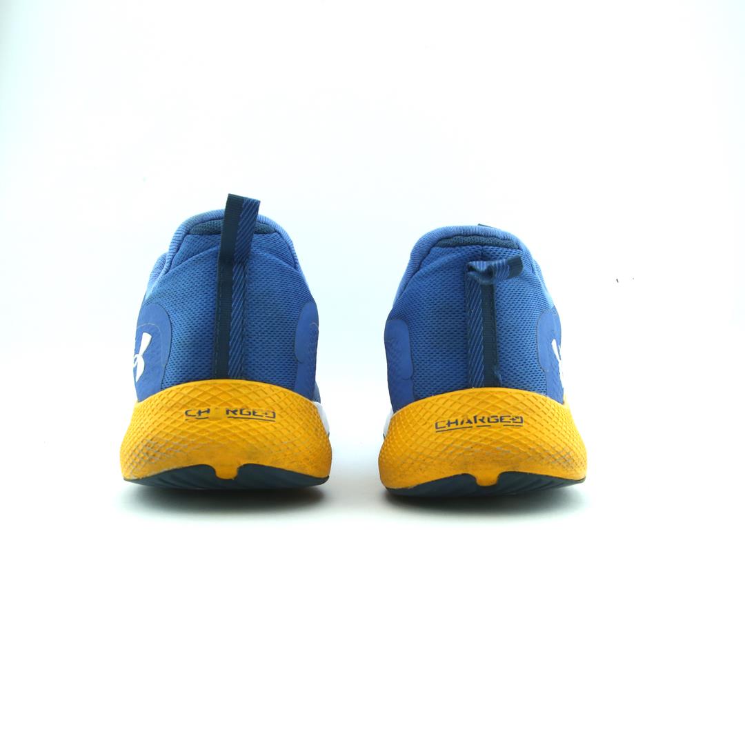 UNDER ARMOUR CHARGED ENGAGE 2