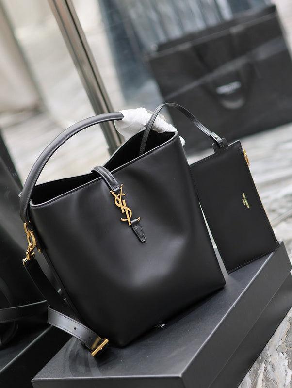 Amelia - YSL Bag - 1850
