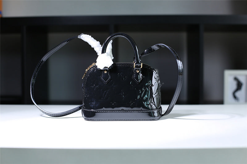 Amelia - LOV Lady Bags - 1903