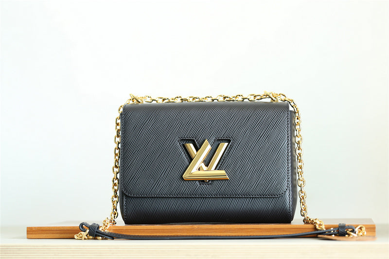 Fan Fashion Lu-Vi bags - 8524