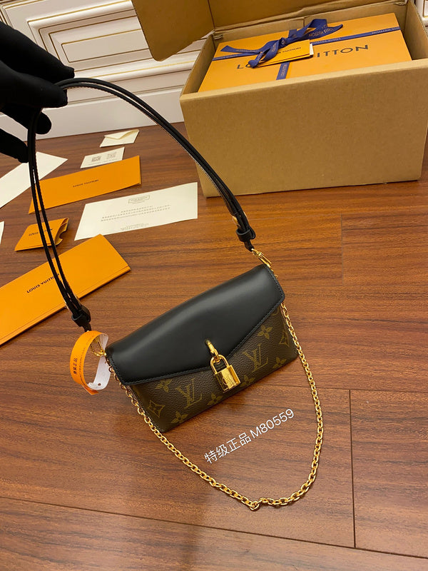Amelia's Bag Gallery - LOV Bags - 985