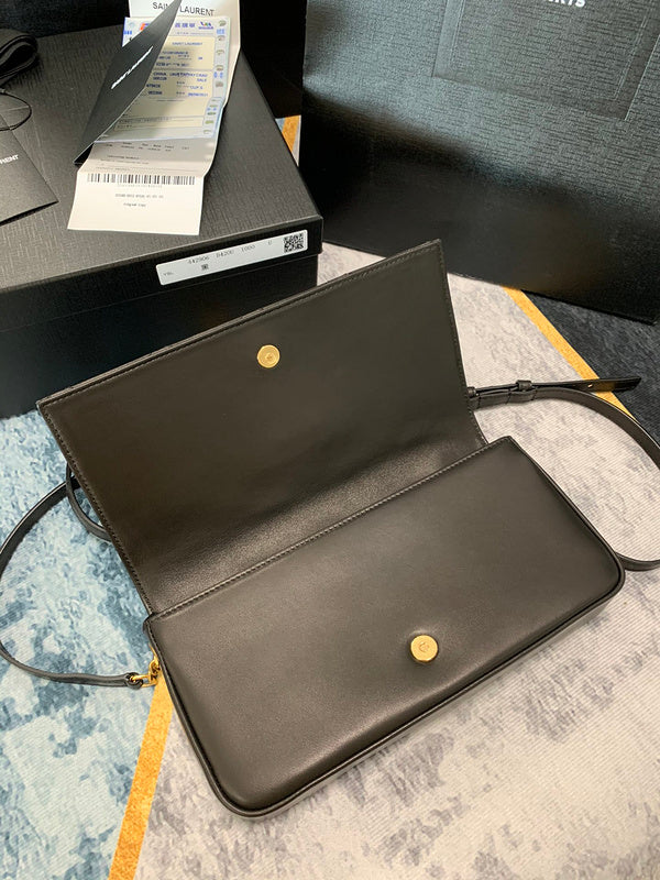 Amelia - YSL Bag - 2438