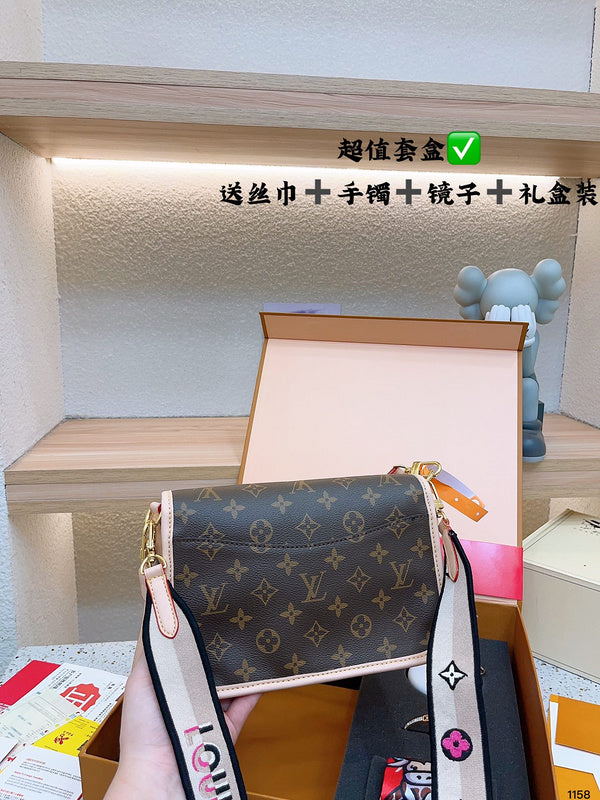 Amelia - LV Bags - 14595