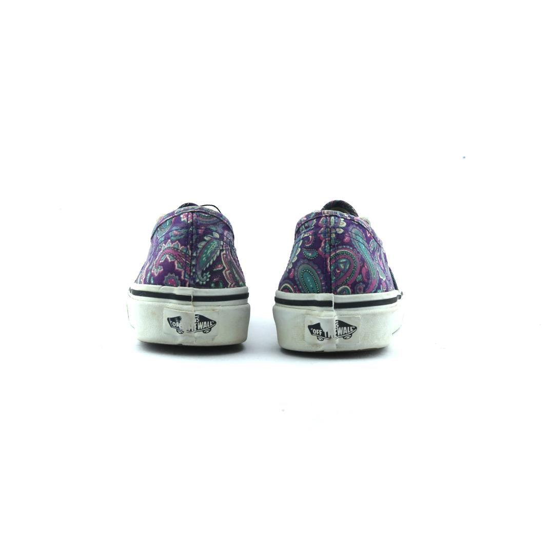 VANS AUTHENTIC