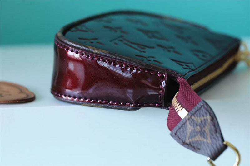 Fan Fashion Lu-Vi bags - 8841