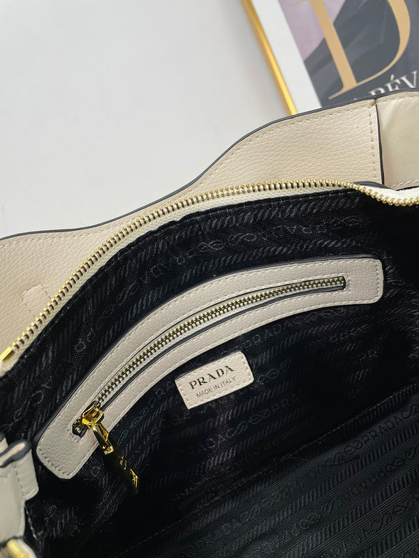 Amelia- PRDA  LUXURY BAGS - 078