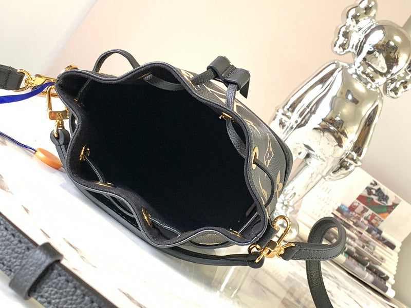 Amelia's Bag Gallery - LOV Bags - 1126