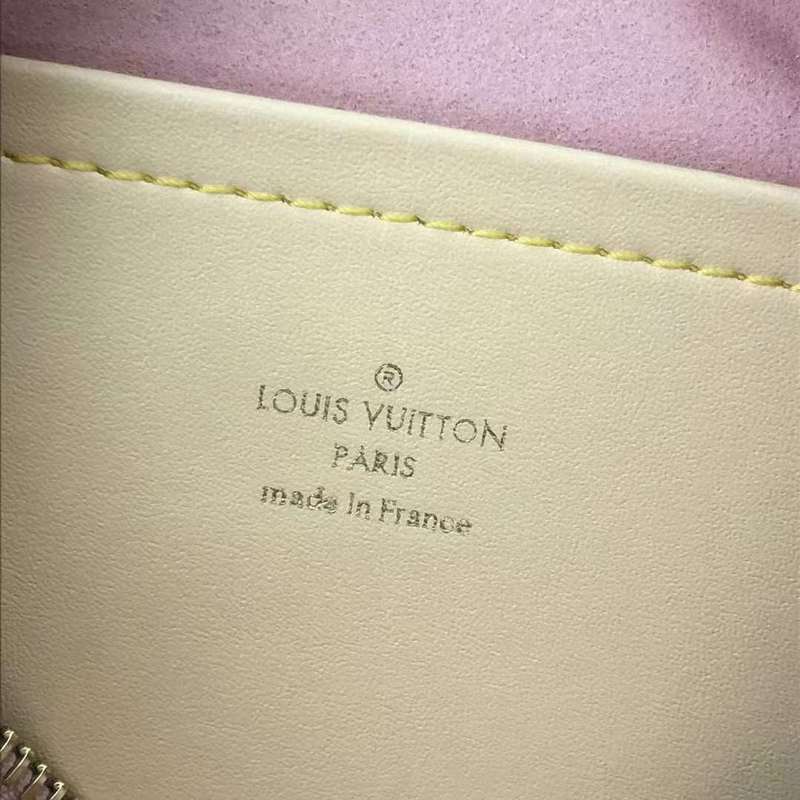 Fan Fashion Lu-Vi bags - 11411