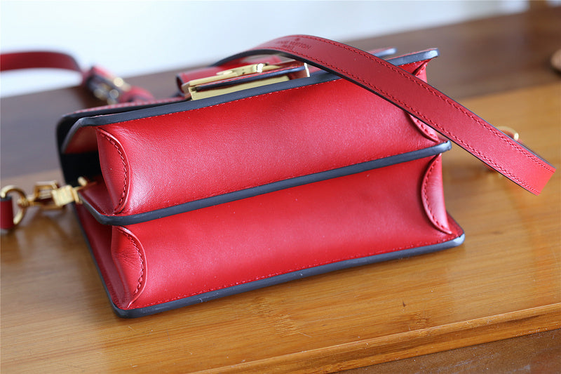 Fan Fashion Lu-Vi bags - 8123