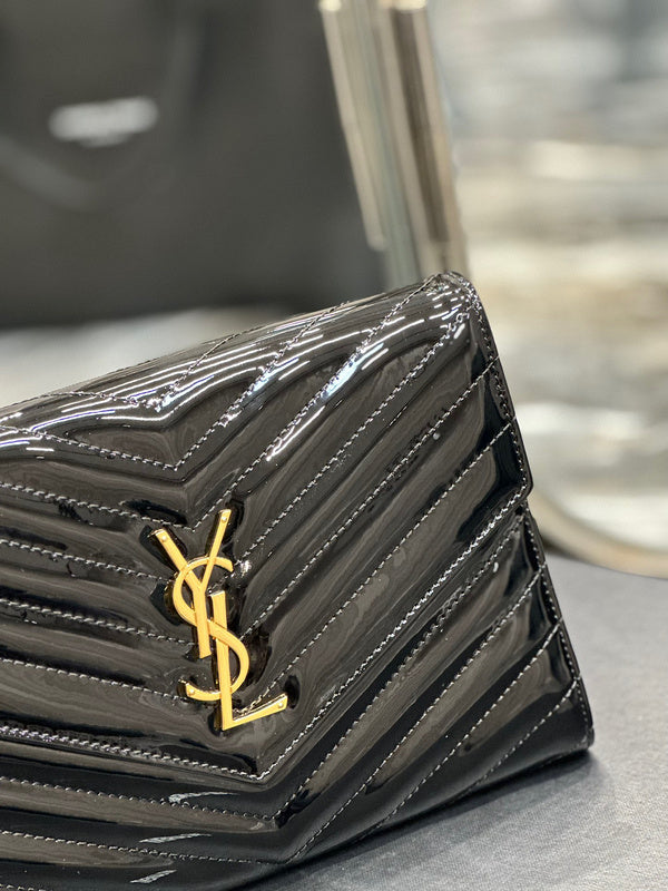 Amelia - YSL Bag - 3956