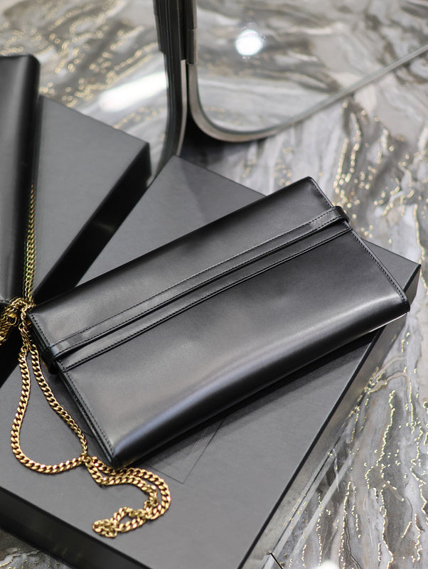 Amelia - YSL Bag - 1858